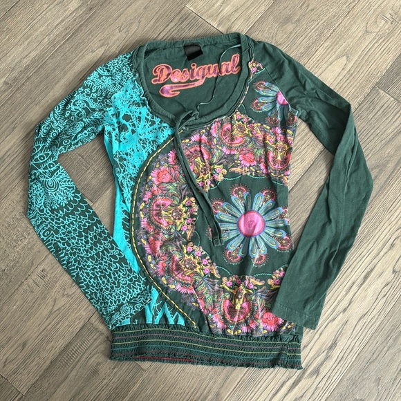 Desigual Tops - 🔥Desigual🔥 | Green colourful abstract long sleeve top